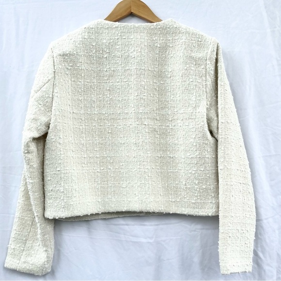 ABERCROMBIE & FITCH | COLLARLESS CROPPED TWEED JACKET IN WHITE LARGE - Picture 8 of 13